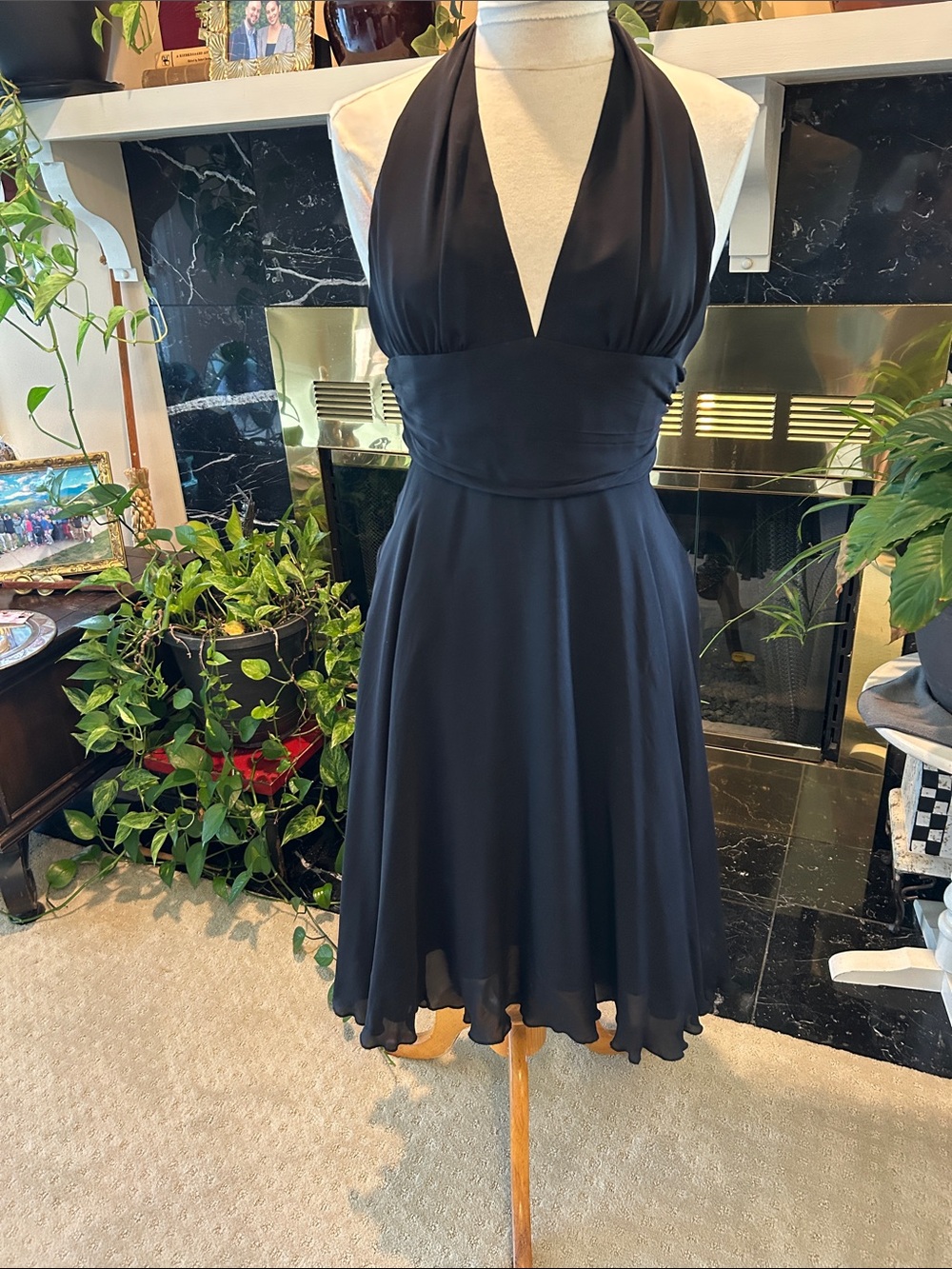 Marilyn Monroe 100% silk Black One-Shoulder Halter Cocktail Dress